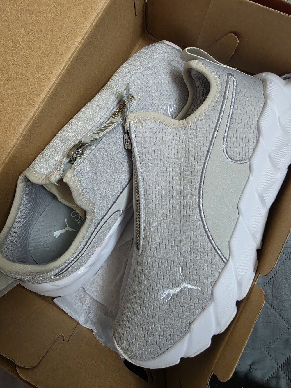Puma Weave Zip Women’s Slip-On Athletic Sneakers in Light Gray